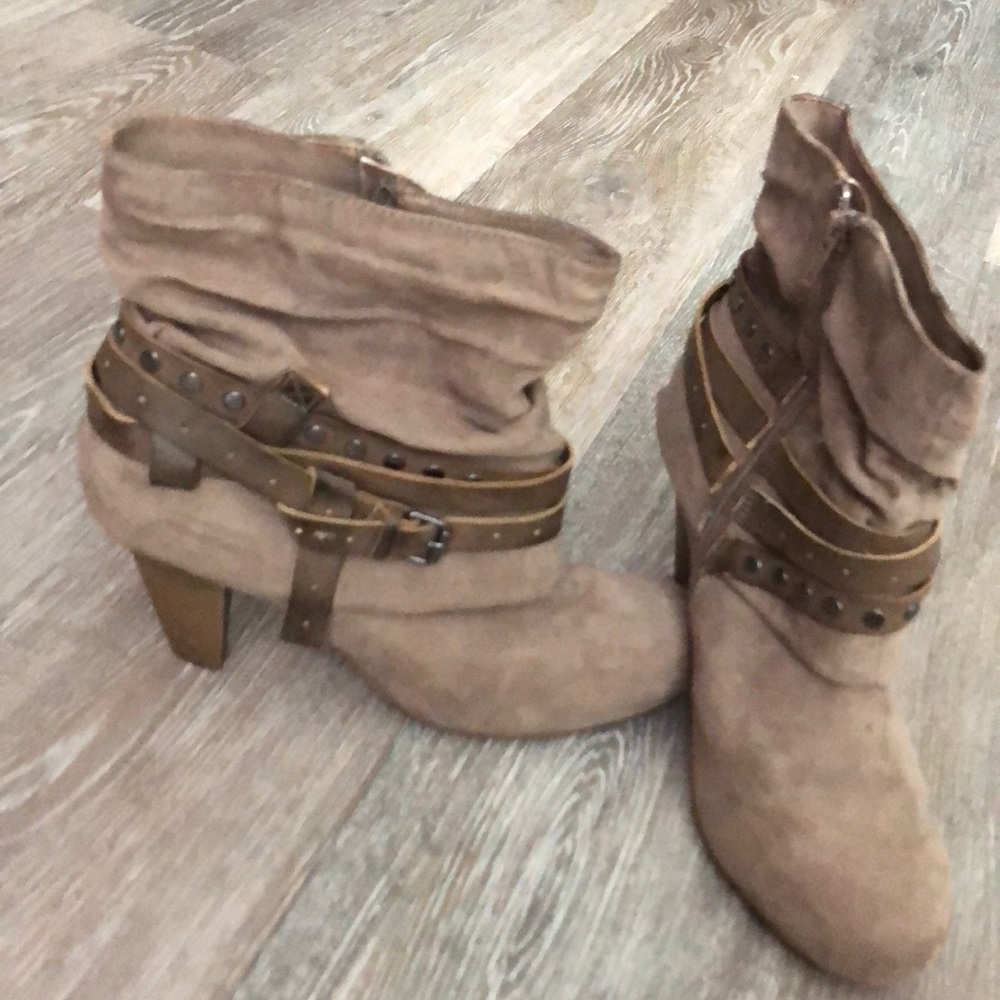 Booties - Picture 3 of 6